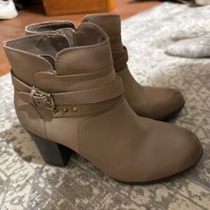 Rockport Taupe Ankle Booties